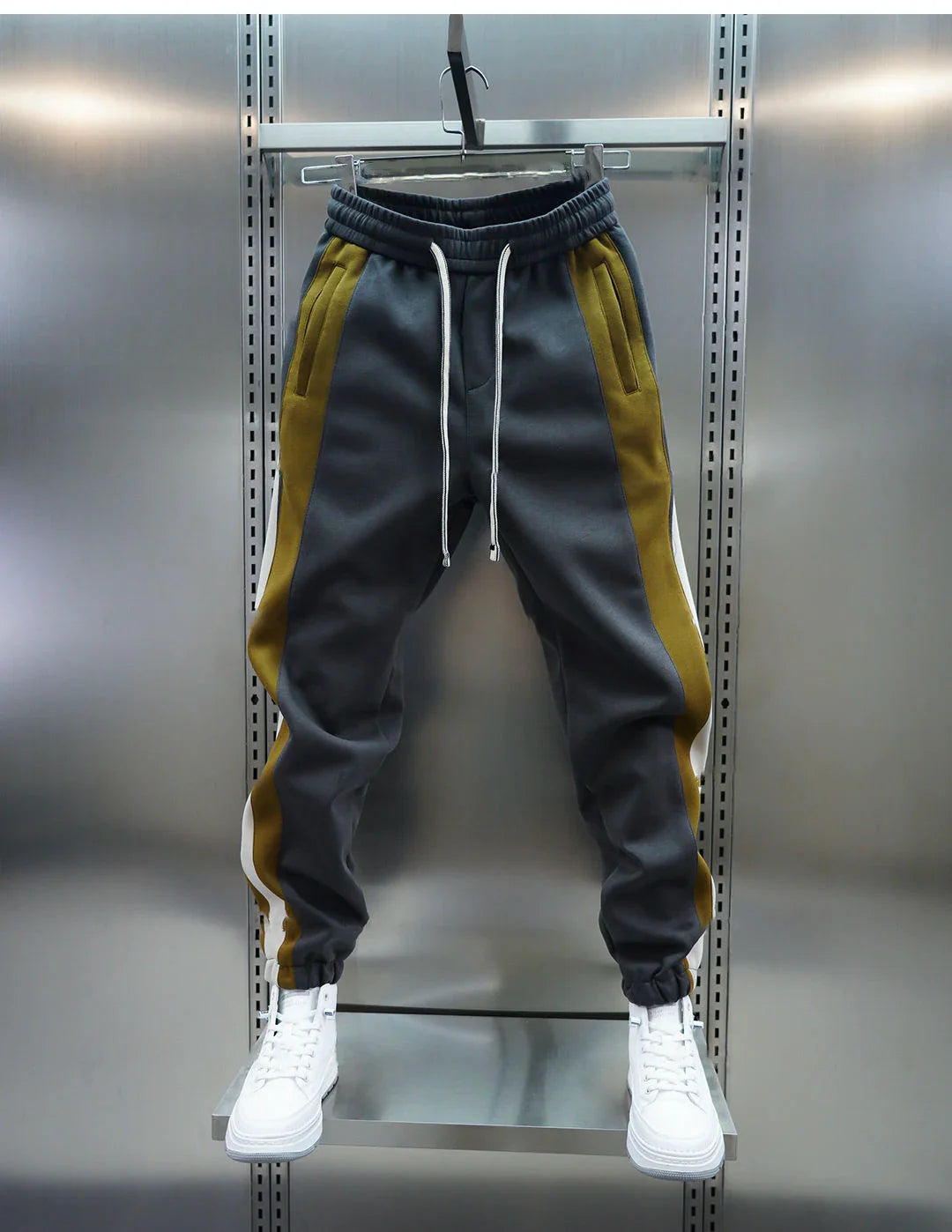 Axel | Contrast Stripe Pants