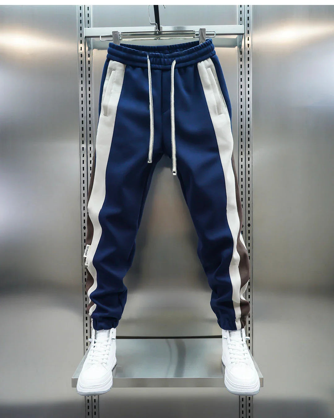 Axel | Contrast Stripe Pants